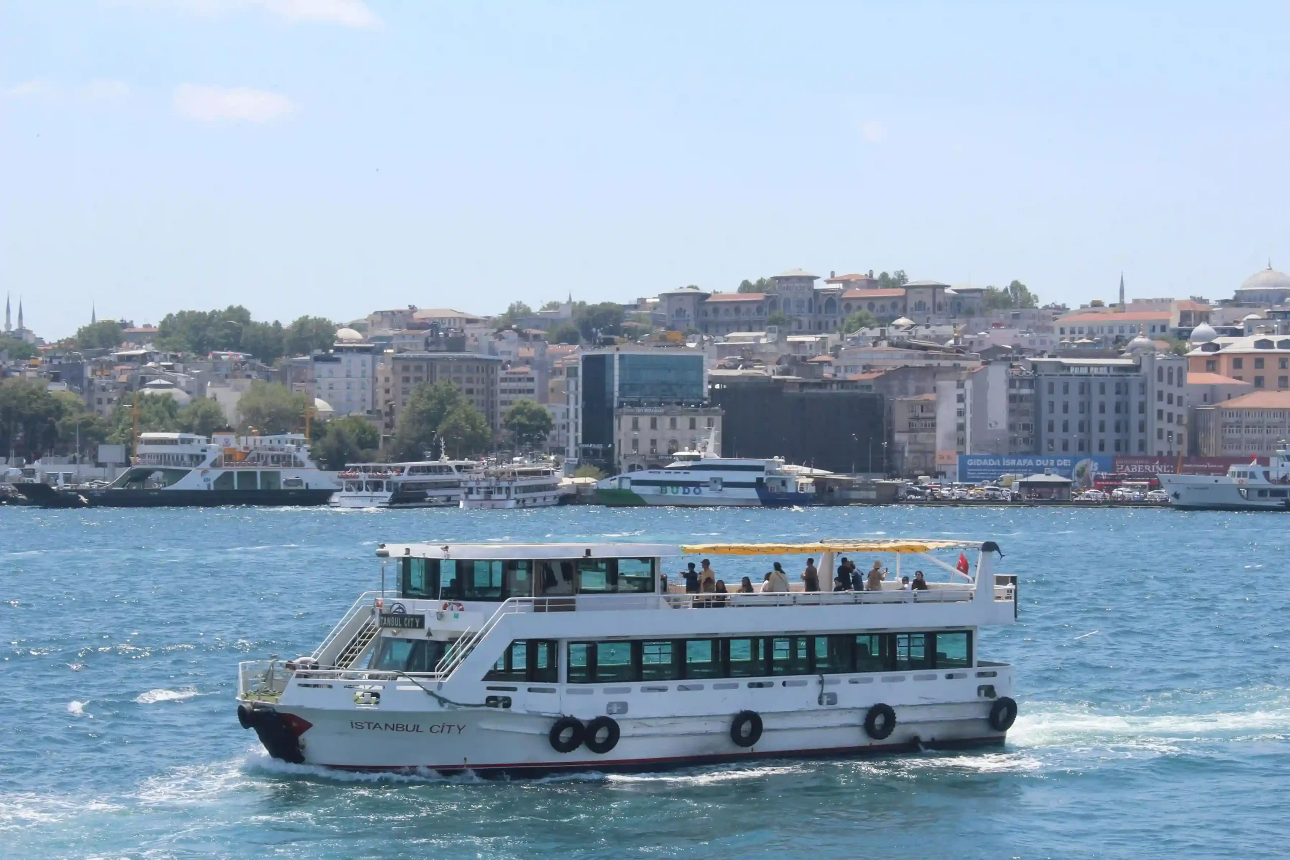 Guía definitiva para trabajar en ferries si vives en Valencia